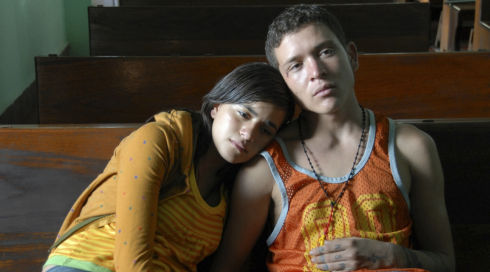 Paulina Gaitan und Édgar Flores in «Sin nombre»