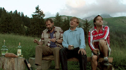 Stefan Kurt, Justus von Dohnányi und Jan Josef Liefers in «Bis zum Ellenbogen»