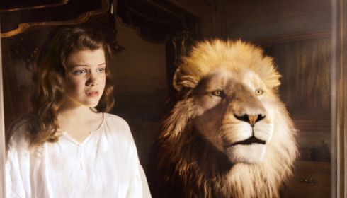 Georgie Henley und Liam Neeson in «The Chronicles of Narnia: The Voyage of the Dawn Treader»