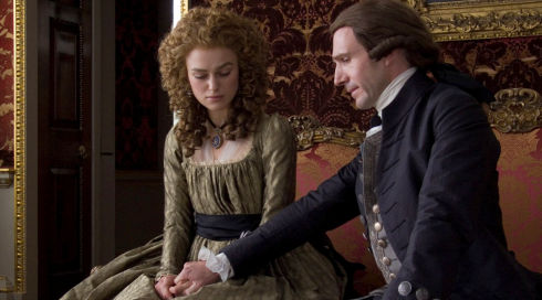 Keira Knightley und Ralph Fiennes in «The Duchess»