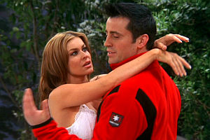 Carmen Electra und Matt LeBlanc in «Joey»