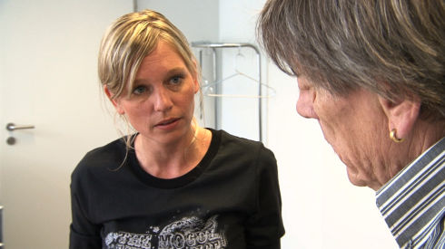 Irène Ludin und Polo Hofer in «Die Nagelprobe»